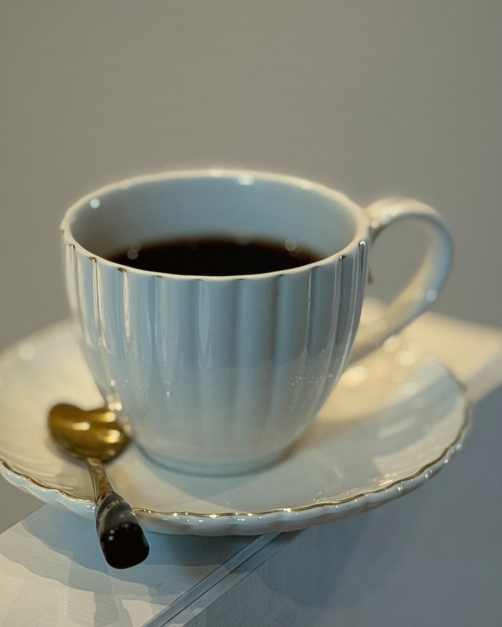 Xícara de café servida na recepção